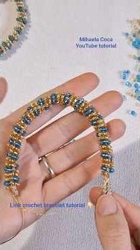 Crochet bracelet 💙 Braccialetto all'uncinetto con perline🩵