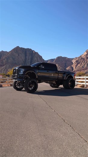 Gabe Farrell on Instagram: "Meet our 27th giveaway truck “CLYDE” Limited F450 on 4-17” Anylevel lift kit & 30” forgi’s! This could be yours along with $20K cash! 👉 SHOPGFP.COM"