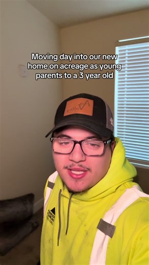 Longgg day! But we got so much done. Thank you all for the support! #fyp #moving #themakinfamily #countryliving #teendad