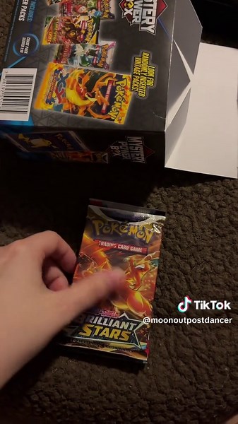 Moon (@moonoutpostdancer)’s videos with original sound - Kardashian clips 🎬