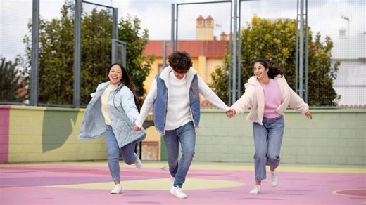5 Rekomendasi Film Netflix tentang Anak Sekolah yang Bikin Berbunga-bunga