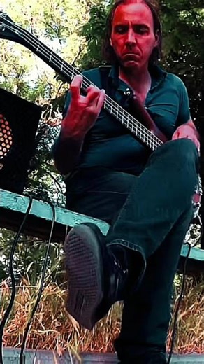 Liliac - Not Afraid Bass Solo