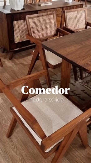 Juego de comedor de madera sólida, con 8 sillas. Visítanos en Diagonal 6,14-14, zona 10. Furniture City. #homedecor #comedor #silla #muebles #furniturecitygt