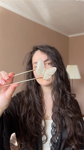 French pin tutorial 🦋 #halfuphalfdownhairstyle #cottagecorefashion #cottagecorestyle