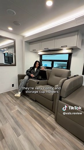 Explore the Jayco Greyhawk 30Z: Your Ideal Class C RV