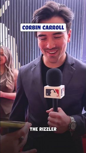 Which Thanksgiving table would YOU want to sit at? 👀