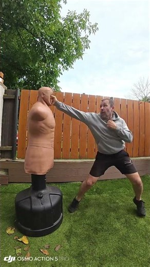 Jeet Kune Do training - combo from 4 to 6 hits #jeetkunedo #over50training #brucelee #selfdefense