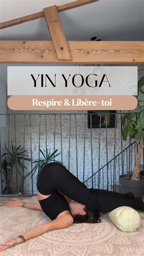 Le Yin Yoga te permet : ✨ d'accueillir un temps suspendu où le souffle guide le mouvement. Laisse ton corps s’ancrer, tes pensées se déposer. °•°•°•°•°•°•°•°•°•°•°•°• Seulement Aujourd'hui ! ▪️Commente : MYRAYA et je t'envoie le lien direct des PORTES OUVERTES 0€ et sans carte bancaire pour découvrir mon studio de yoga en ligne. Salut 🖐️ je suis Clémence créatrice du studio MYRAYA. Rejoins un espace de bien-être avec au choix des séances (Yin, Dynamique, Doux et Respiration) pour explorer tous