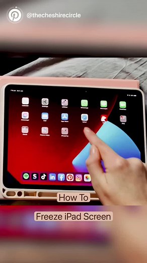 How to Freeze Your iPad Screen for Easy Transfer to Fabric