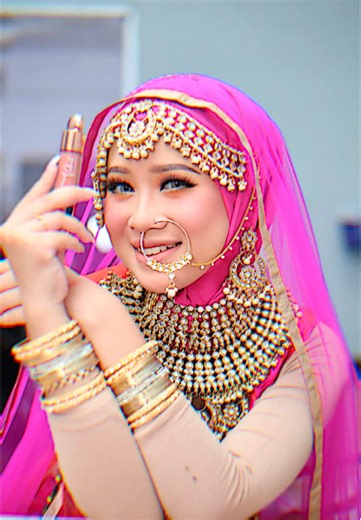 makeup by @MUA Ainu Md Yusof attire by @Designer Maznah Md Yusof fhotografer by @Yumie Chanteq MUA Lipmatte @Makeupbydiyanarapi ❤️❤️❤️❤️❤️ #fyppp #fyppppppppppppppppppppppp