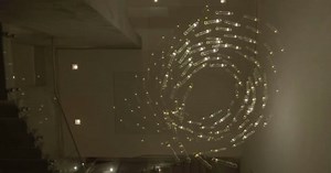 FLYLIGHT is a site-specific art installation that directly interacts with its surroundings. Delicate glass tubes light up in an unpredictable way, partially responsive to external stimuli. The pattern, in which the installation lights up, is not pre-programmed but rather has an interactive compound: just like a real flock of birds. #DRIFT #FLYLIGHT #interactiveart #swarms #lightmovement #nature #tech | DRIFT