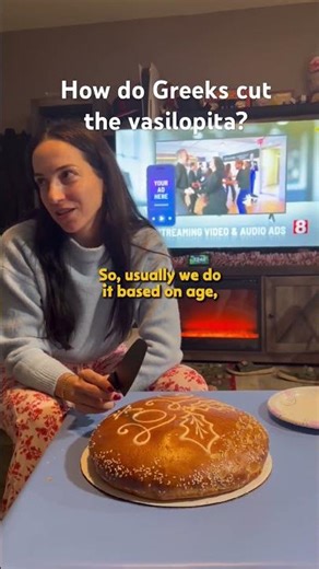 Tutorial: How to cut a Greek Vasilopita! #greek #vasilopita #greekculture