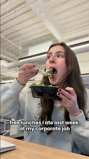 Free corporate lunch for a week | warm & filling lunch ideas at my 9-5 #corporatelunch #lunchideas