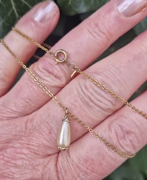 Vintage Sarah Coventry Pearl Drop Necklace - Gold Tone Teardrop Pendant, 1960s 1970s Signed Jewellery - Etsy