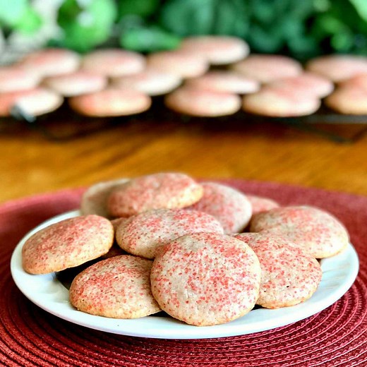 Fresh Strawberry Cookies