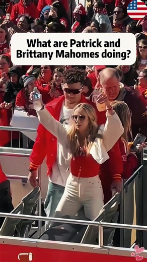 Behind every great QB, there's someone who never leaves. Patrick Mahomes & Brittany were so sweet #PatrickMahomes #BrittanyMahomes #NFL #NFLCouple #NFLFamily