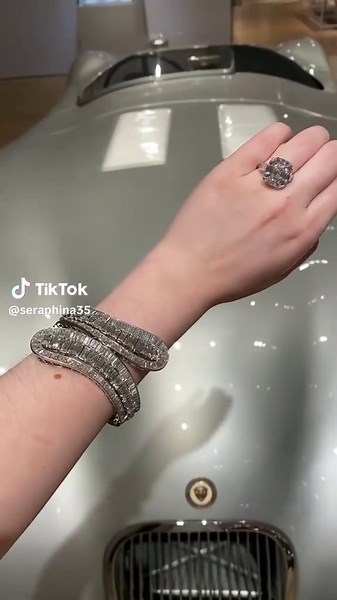 The iconic duo: a Cartier diamond ring and a dazzling bypass bangle, showcased at Christie’s Luxury Week in New York #diamondring #diamondbracelet #diamond #finejewelry #highjewelry