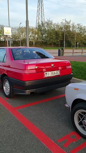 Alfa Romeo 164 - A Classic Italian Car from the 90s