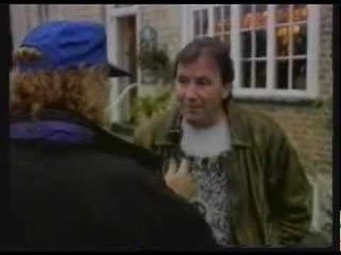 Reg Presley's UFO Show - Barge Inn, Alton Barnes. UK 1993