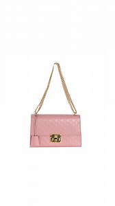 Lookin’ like a billion dollars with the Gucci GG Signature Padlock Shoulder Bag! 👛 Visit the link in bio and make this iconic Gucci bag yours! ✨ Price: €1250 International Shipping DHL Express Authenticity Guaranteed #Entrupy Verified