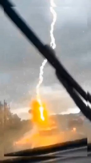 In the video we can see a compilation of different tornadoes 🌪 to gauge the strength and intensity of this phenomenon. Credit: @conurbaprofundonews Follow us: @astro_parallax _____________________________ #astronomy #nightsky #space #telescope #astrophotography #stars #universe #milkyway #cosmos #planetarium #science #NASA #galaxy #unitedstates #astronaut #cosmology #skywatcher #constellations #observatory #stargazing #spacephotography #moon #solarsystem #outerspace #spacefacts #astrophoto #spa