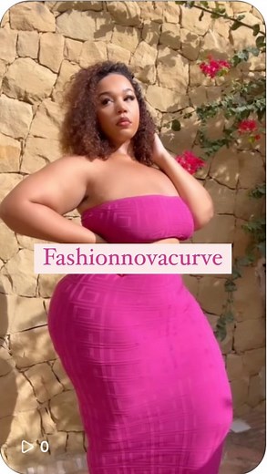 Marie Assi on Instagram: "Got my eye on you💕 @fashionnovacurve @fashionnova 🔎Jocelyn Skirt Set"
