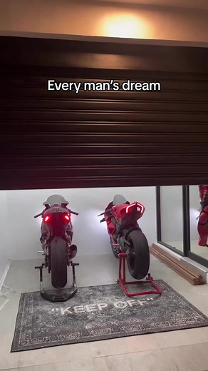 Best garage ever? #speed #garage #motorcycle