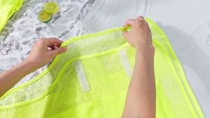 Geyoga 4 Pcs Cooling Ice Vests with 32 Ice Packs Ice Cooling Vests for Men & Women Heat Relief Cool Jacket Hot Weather Working Ice Vest Suit