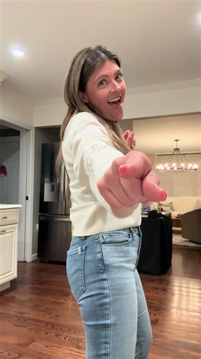 I dedicate this (crazy) video to GNNHS on Unity Day 2026 💙 🧡 I think we all could use a little joy and silliness 🤣 The lyrics helped me today, maybe they can help you too ❤️ #unity