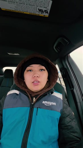 I see one too many packages out in the open area when there's an Amazon locker in the same spot. #amazonlocker #amazonflex #Amazon #delivery