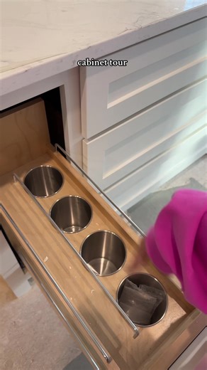 Custom Cabinets: Transforming Your Kitchen Space