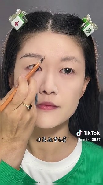 おすすめの中国人化粧動画