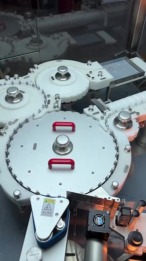 High-Speed Intelligent Labeling Machine | China Today الصين اليوم