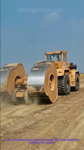 Padfoot Roller in Action– How This Heavy Machine Compacts Dirt Fast