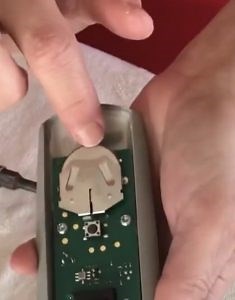 Changing Batteries On A Somfy Remote Control - Kempler Design