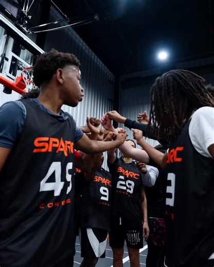 SPARC on Instagram: "The 2025 Boys Middle School Combine went CRAZY‼️🔥 The next generation showed out and got to learn from elite talent, including 2x Gold Medalist and #2 Player in the country, @lilsmitty_23 ‼️ The future of the game is looking SCARY GOOD 👀🏀! Purchase combine photos in the @sparc_combine bio!! #sparc #combine #dmv"