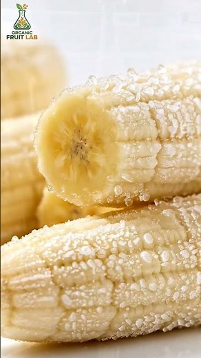 This Banana Tastes Exactly Like Vanilla Ice Cream! (Blue Java Dessert)