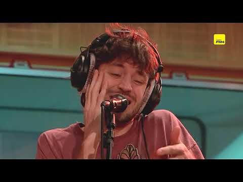 Crystal Fighters - Boomin' In Your Jeep @ FM4 acoustic session