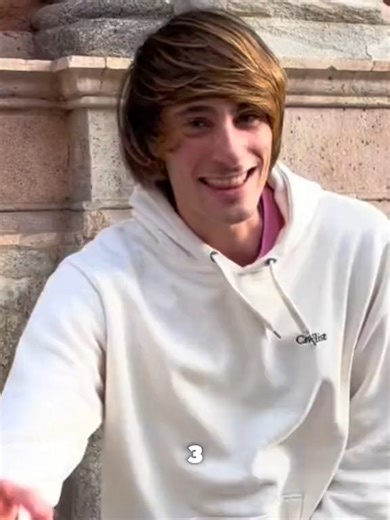 Diventa il Main Character di Disney Channel