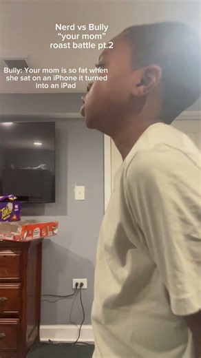 Bully vs Nerd “your mom” roast battle pt.2