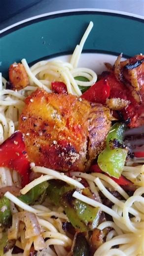 a GOURMET SPAGHETTI & WHITING FISH. #food #dinner #pov #viral #dish #italian #dominican #prestonlopez #seafood #pasta #howto #howtocook
