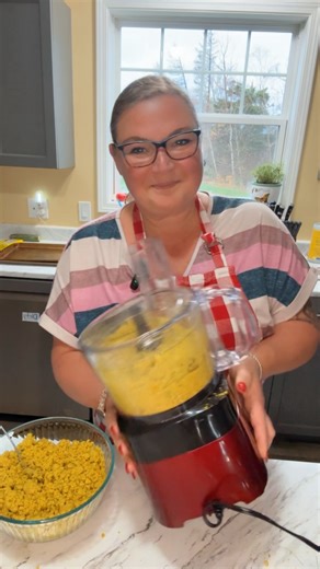 Golden split peas, garlic, and spices blended to perfection — this is how you make the ultimate Dhalpuri (Dhalpourie) roti filling! 🌾💛 This recipe has been passed down for generations and always hits the spot. Full step-by-step video is now on my YouTube channel — link in bio 🎥 👇🏽Tell me in the comments — do you prefer your roti soft and thin or thick and flaky? #dhalpuri #caribbeancooking #cookingwithchristal #islandflavours #triniroti #westindianfood #foodlover #homecooking #easyrecipe #r