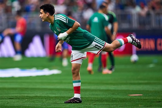 Gil Mora, a punto de hacer historia en la Selección Mexicana y, de paso, no regresar al futbol mexicano