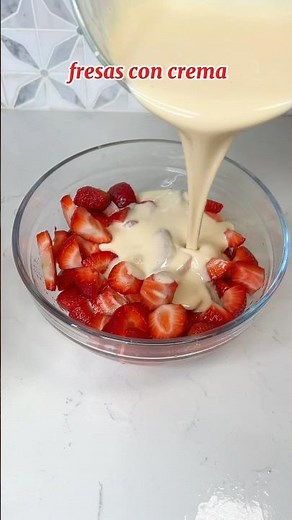 Fresas con Crema Recipe | Delicious Dessert #dessert