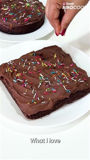 Eggless Chocolate cake with Geek Airocook Magnix 36L
