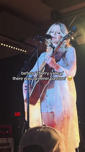 love this song 💚 #countrymusic #carterfaith #guitar #concert #fypシ