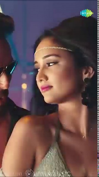 101K views · 4.1K reactions | Watch in awe as Tiger Shroff delivers an electrifying performance on 'I Am A Disco Dancer 2.0'. Prepare to be dazzled by his unmatched energy and talent! #DanceSong #DanceMusic #BollywoodDanceMusic #HindiSong #HindiMusic #Trending #Viral #DanceCover | Saregama | Facebook