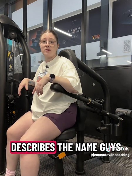 How the f**k does this machine work?? Tricep pushdown machine edition! #gymtok #fitnesstips #gymdemo #coach #fyp