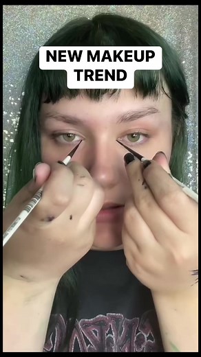4.3M views · 1.7K reactions | I meannnnnnn it might be my best attempt but how do yalls eyes not twerk 藍藍藍 I got new brushes but I feel like I’m SLOWER NOW 藍 any tips plsssss #viral #trending #newtrend #makeup #talent #fail #help | Mahogany LOX | Facebook