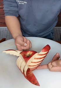 21M views · 148K reactions | Tips for pruning very beautiful fruits that you should learn | ELISA AMF | Facebook